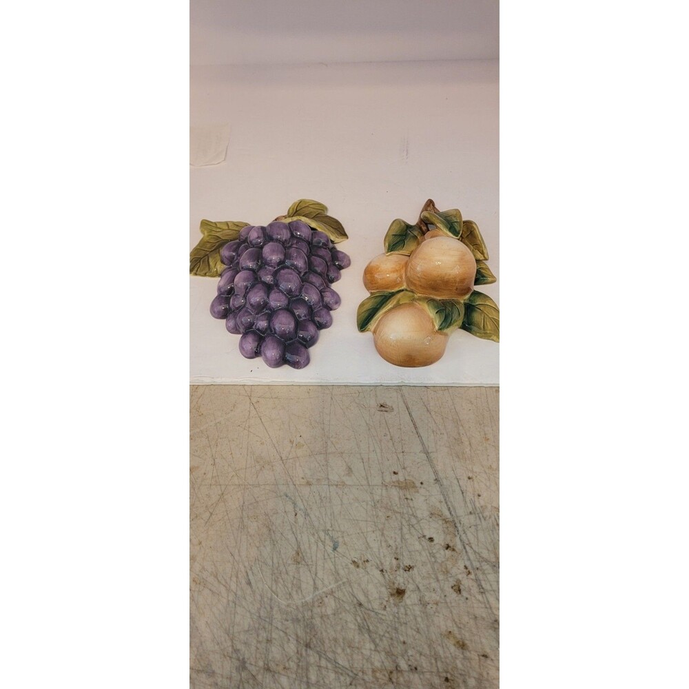 2 Home Interiors Wall Art Ceramic Fruit. 8”x6” Grapes And Pears. Hand Painted